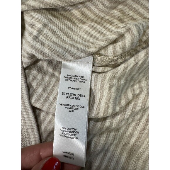 SPLENDID Ribbed Turtleneck Top Size XL Beige Color - Picture 10 of 12